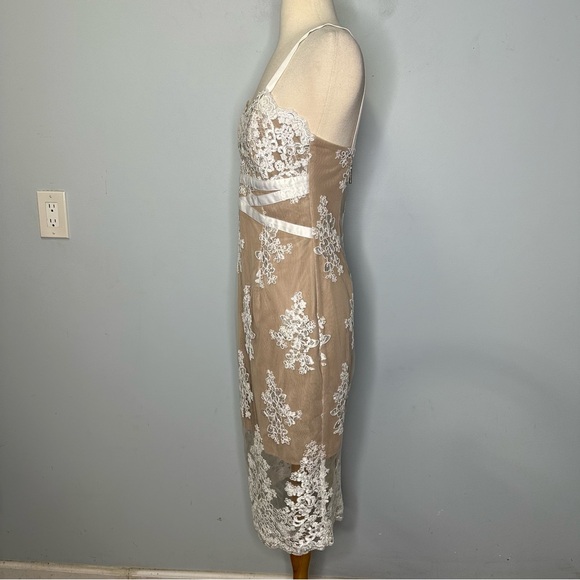 Bronx & Banco White Lace Overlay Exposed Back 2 Way Zipper Formal Dress Size 6 - Picture 4 of 14
